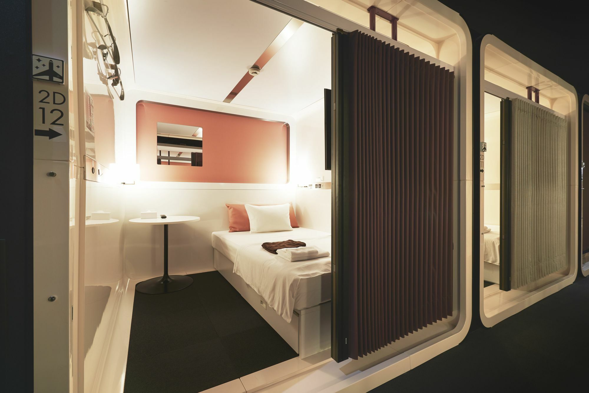 First Cabin Akihabara Showa-Dori Tokio Zewnętrze zdjęcie
